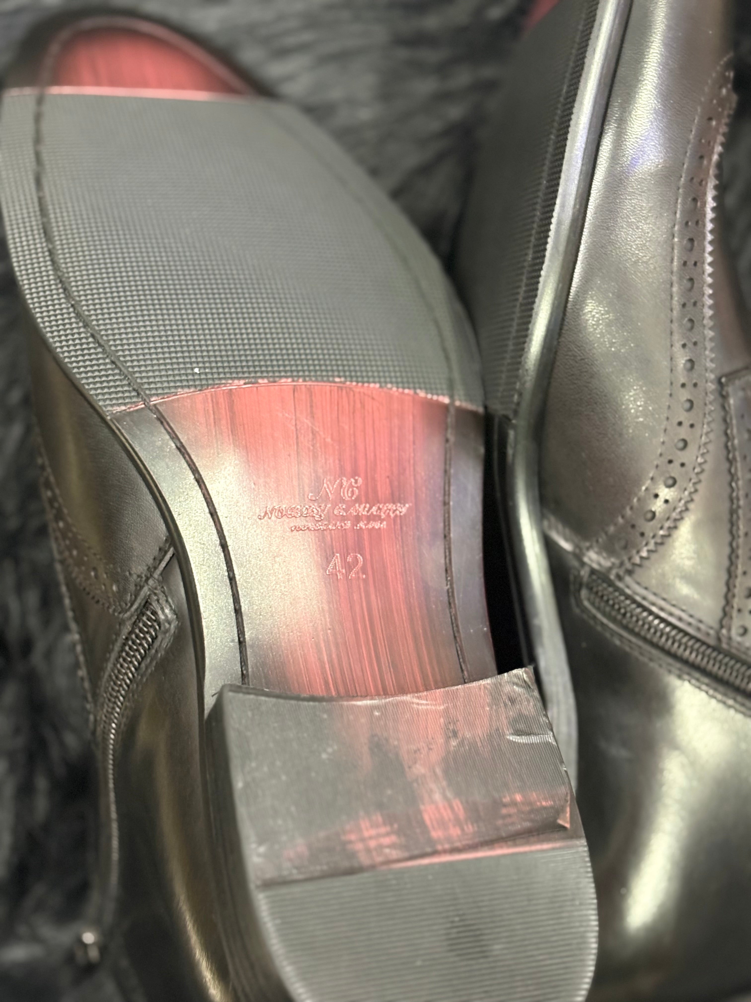 Shoes for men / Men’s Leather Wingtip Brogue Dress Boots