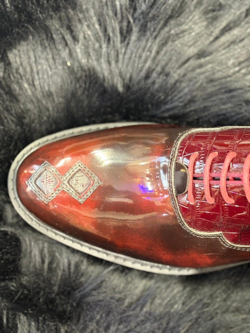 Shoes for men/ Valentino Garavani Men's Croc-Embossed Burgundy Derbys